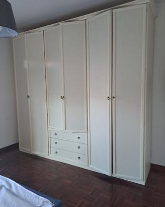 Armadio da camera 6 ante piu cassettiera