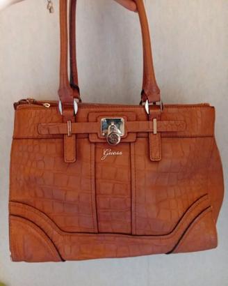Borsa Guess effetto coccodrillo
