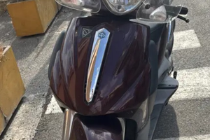 Beverly 500 anno 2003