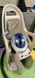 Seggiolino e caschetto bicicletta 