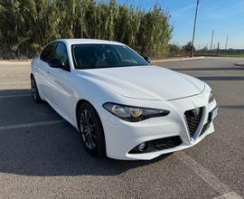 Alfa Romeo Giulia 2.2 Turbodiesel 150 CV