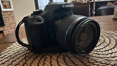 Set fotocamera Canon EOS 1200, ottiche e borsa