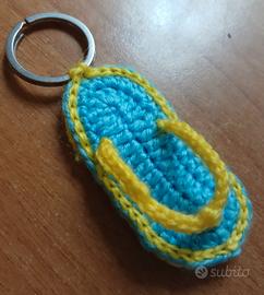 infradito portachiavi uncinetto 