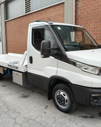 Carro attrezzi scarrabile IVECO DAILY 35C18 NUOVO 