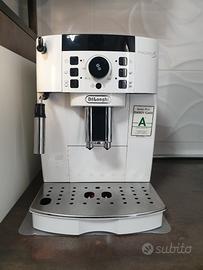 De Longhi "Magnifica S"