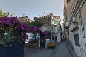 2 LOCALI A CASTELLAMMARE DI STABIA