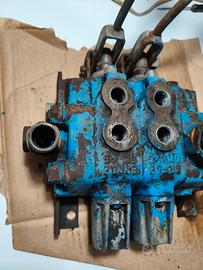 distributore oleodinamico 