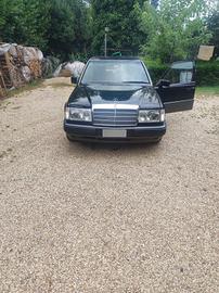 MERCEDES 200E  (W124)