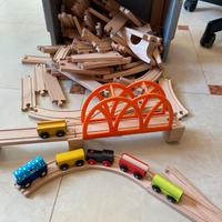 TRENINO IN LEGNO