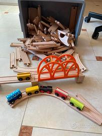 TRENINO IN LEGNO