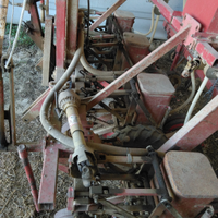 Seminatrice mais/soia 4 file con cassetti veleno