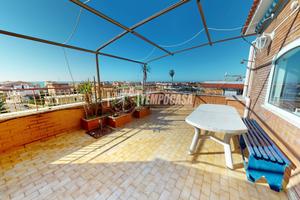 AMPIO ATTICO VISTA MARE