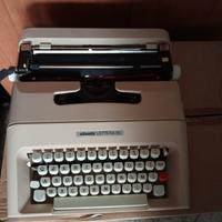 macchina Olivetti Lettera 35 vintage 