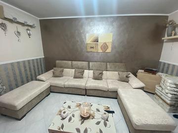 Divano con puffi contenitori