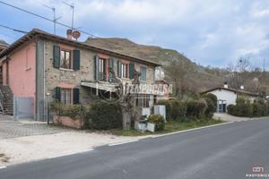 SOLUZIONE INDIPENDENTE IN ZONA COLLINARE