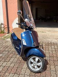 Piaggio Vespa GTS 125 ABS i.e.