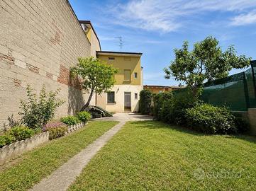 CASA INDIPENDENTE A MANERBIO