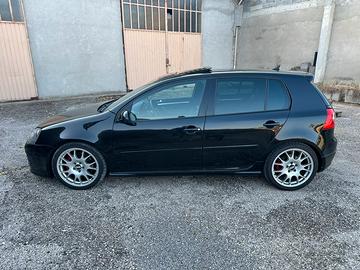 Volkswagen golf 5 gti edition 30