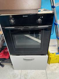 Forno  Indesit incasso