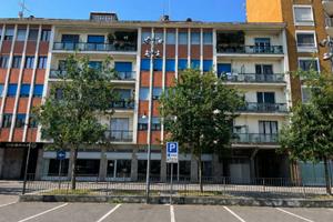 Stanza in appartamento di 75 m² a Vercelli