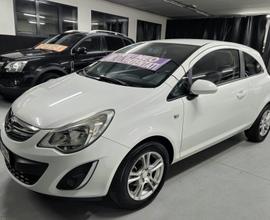 Opel Corsa 1.2 Benzina Neopatentati 2012