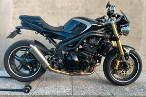 Triumph speed triple 1050