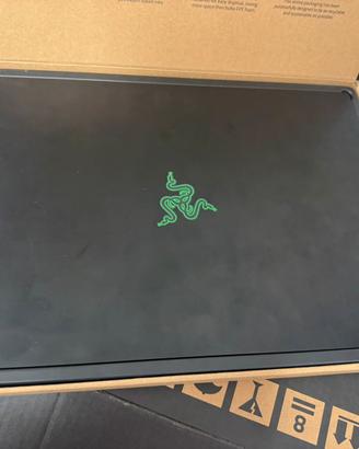Razer blade 16 + tutti accessori + 1 garazia🔋