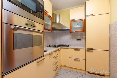 Appendiabito cinque locali