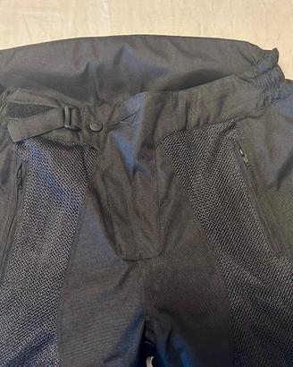 Pantaloni tecnici da moto