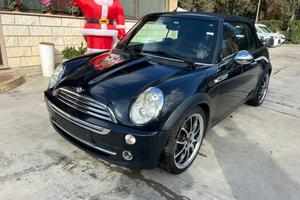 MINI Cabrio 1.6 16V Cooper Sidewalk Cabrio