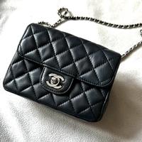 Chanel mini bag pelle matelasse nera tracolla