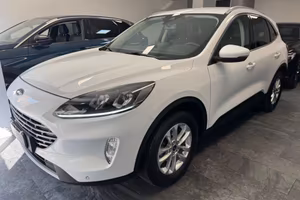 Ford Kuga 1.5 TDCi 120 CV 2WD Titanium