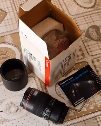 Canon EF 100 F2.8 L Macro IS USM