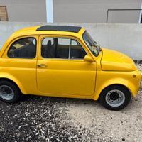 Fiat 500 giallo