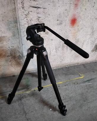 treppiede Manfrotto + testa fluida