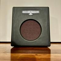 Amplificatore combo Behringer Thunderbird BX108