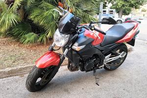 Suzuki gsr 600
