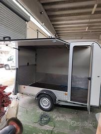 Carrello furgonato adatto anche ad un Street Food