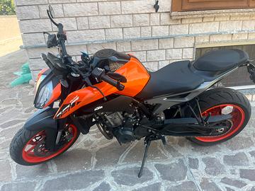 Duke 790L