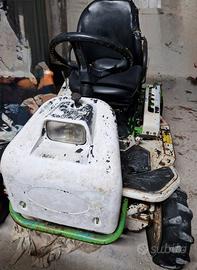 Trattorino tagliaerba Etesia