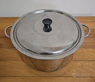 Pentola in acciaio Inox con coperchio Diam.28
