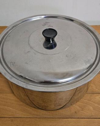 Pentola in acciaio Inox con coperchio Diam.28