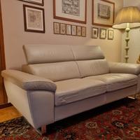 Divano in pelle tre posti