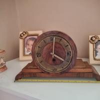 Orologio antico a corda 