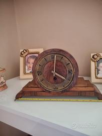 Orologio antico a corda 