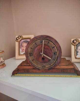 Orologio antico a corda 