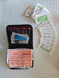 Kit sutura + 30 fili di sutura