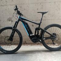 E-bike MTB Giant full suspension