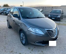 Lancia Ypsilon 1.2 69 CV 5 porte GPL Ecochic Plati