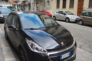 Peugeot 208 1.2 GPL 82 cv